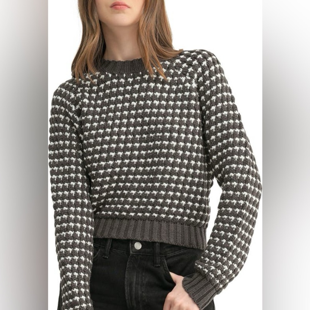 All in Favor Black and White Textured Crop Sweater Size S